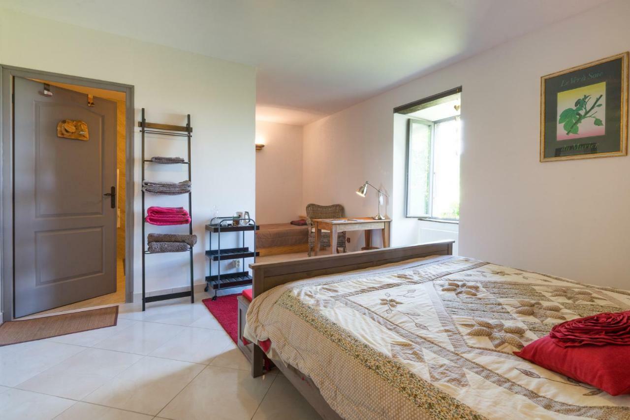 "Il Etait Une Soie..." Otel Saint-Vincent-de-Barres Dış mekan fotoğraf
